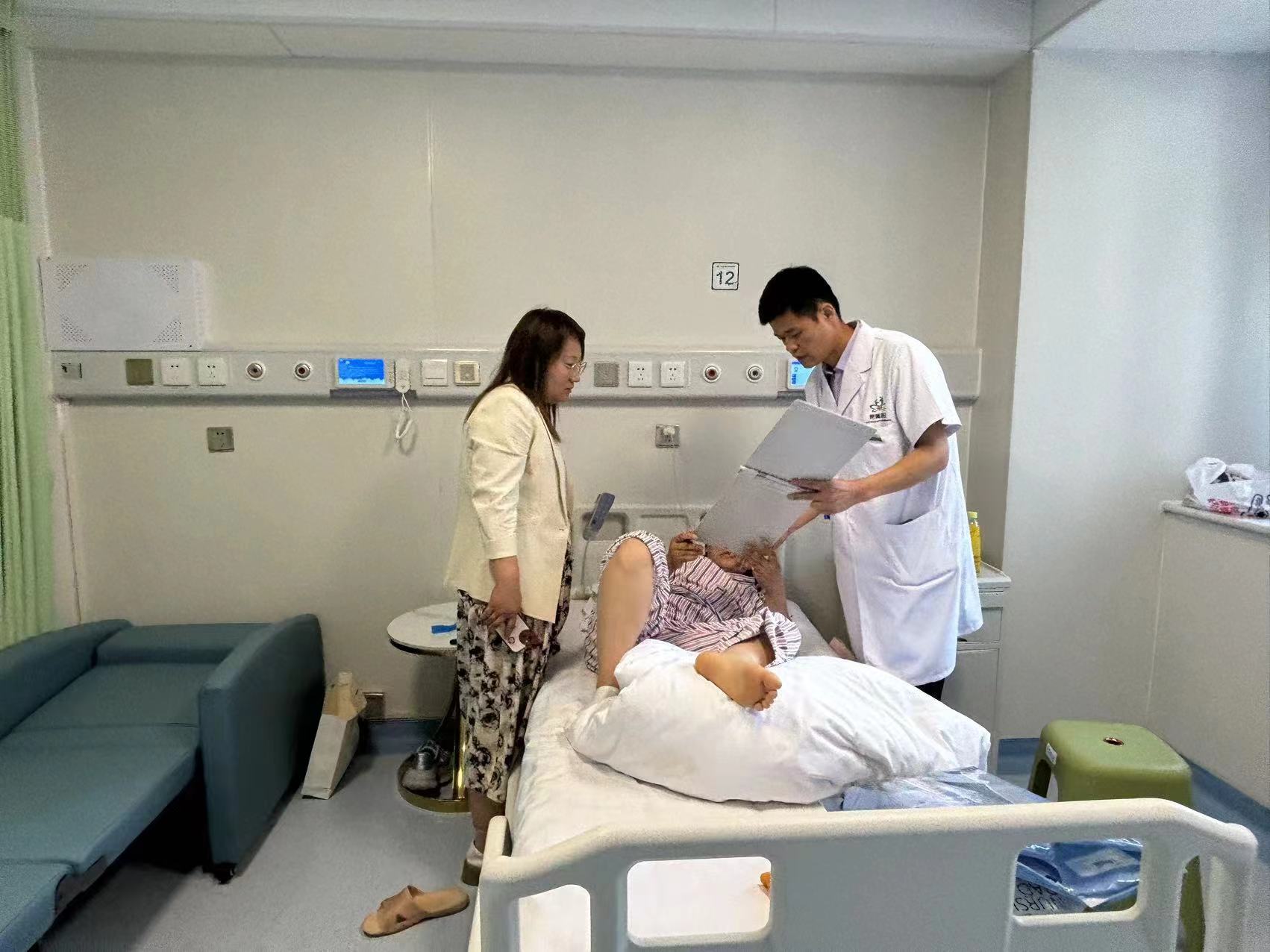 pp电子试玩平台新人权益开展“小记者
